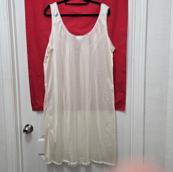 ``D25773 Blair Off White Maxi Slip - Picture 6 of 6